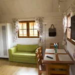 Letniskowe Bory Tucholskie - Klimatyzacja Wifi Sauna Jacuzzi Hébergement de vacances