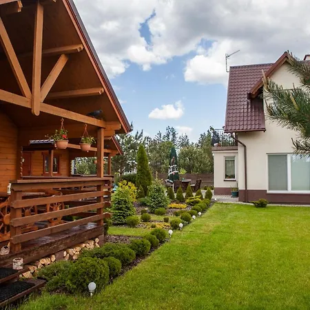 Holiday home Letniskowe Bory Tucholskie - Klimatyzacja Wifi Sauna Jacuzzi