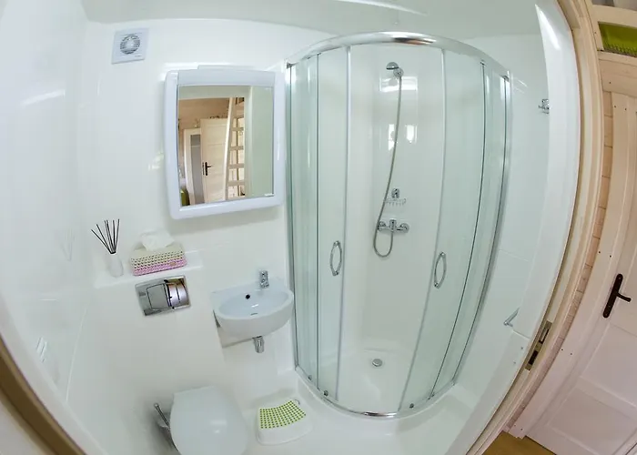 Feriehus Letniskowe Bory Tucholskie - Klimatyzacja Wifi Sauna Jacuzzi *