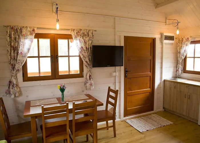 Letniskowe Bory Tucholskie - Klimatyzacja Wifi Sauna Jacuzzi Feriehus Mecikal